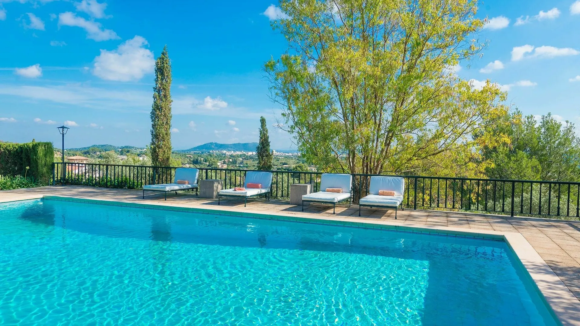 Villa Parisien Lloseta